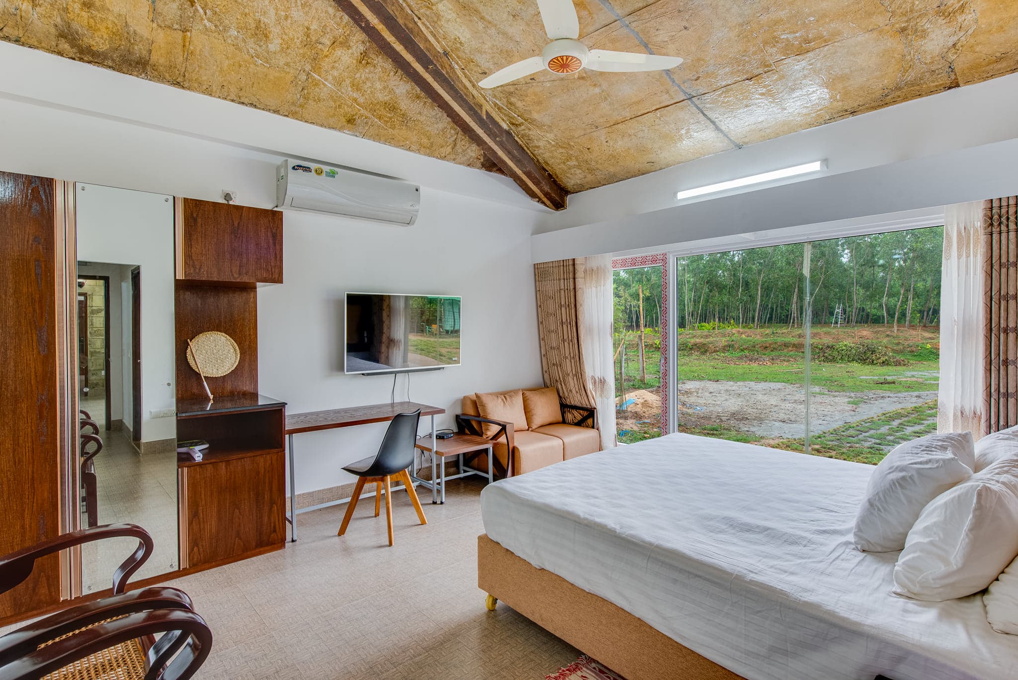 Luxury Villa detail 3